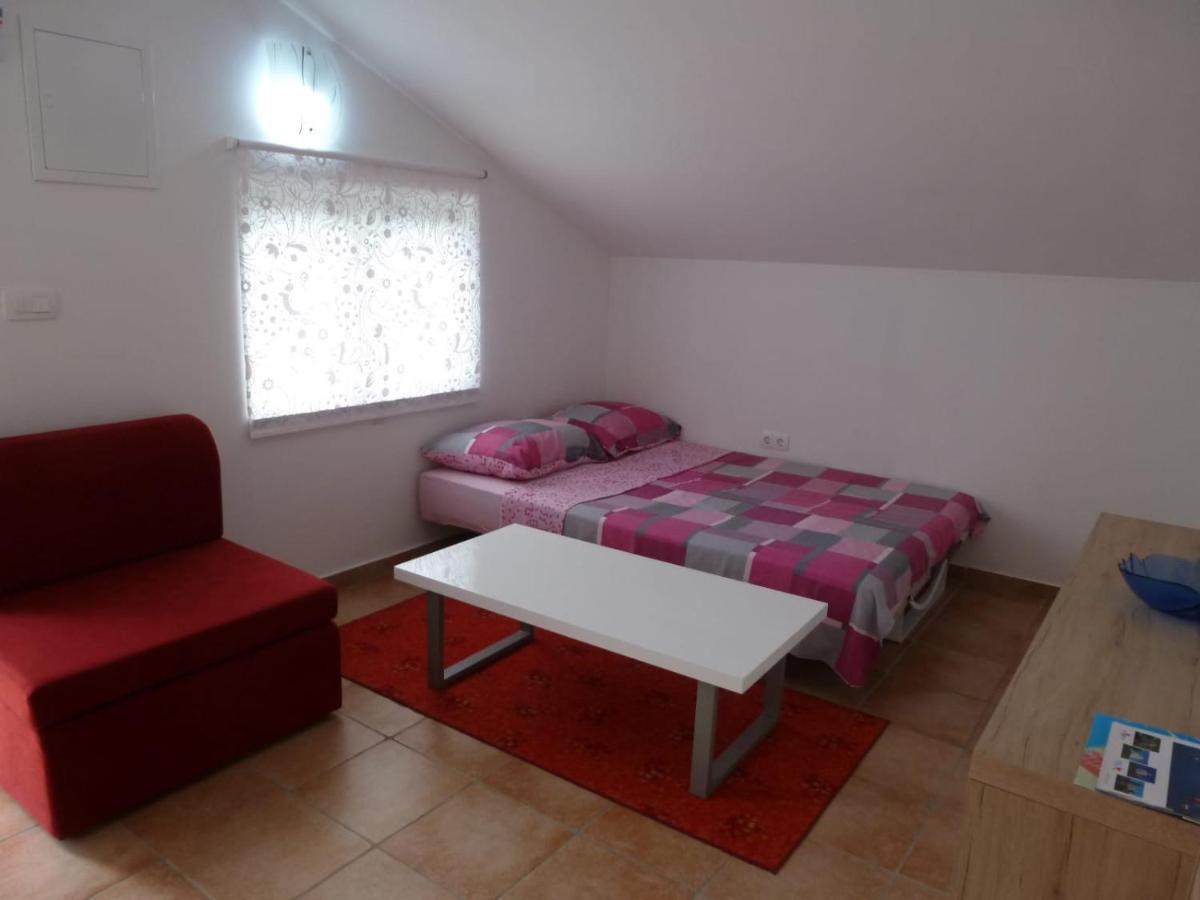 Apartmani Veronika Nin Bagian luar foto