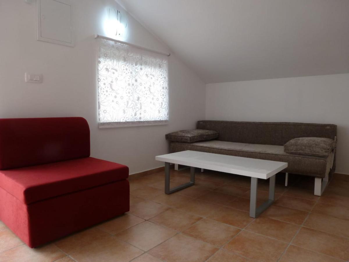 Apartmani Veronika Nin Bagian luar foto